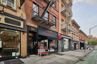 241 Bleecker St in New York, NY - Building Photo - Building Photo