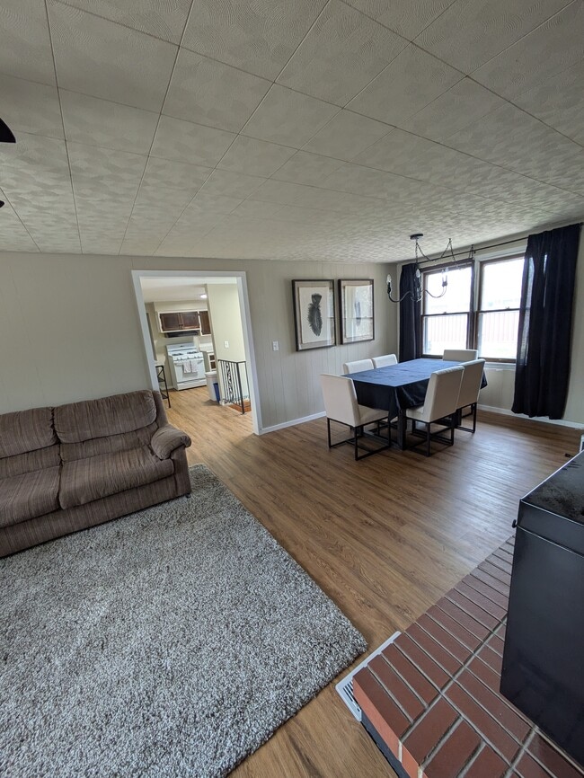 3307 N Brooks Ln in Peoria, IL - Building Photo - Building Photo