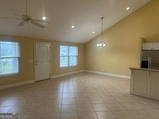 10-12 Fox Path in St. Marys, GA - Building Photo - Building Photo