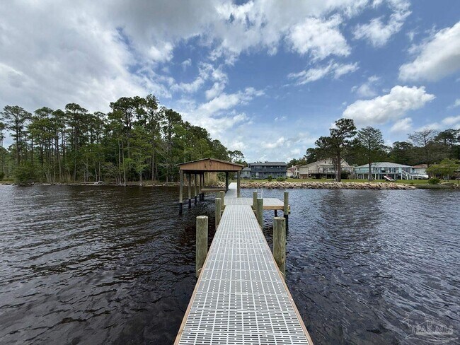 3555 Mai Kai Dr in Pensacola, FL - Building Photo - Building Photo