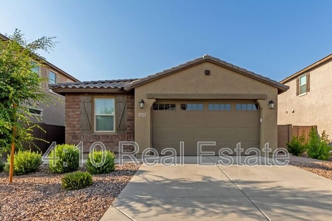 property at 2222 E Palmdale Ln