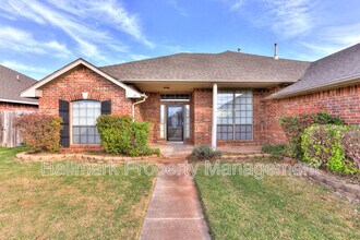 500 Loyd Ln in Moore, OK - Building Photo - Building Photo