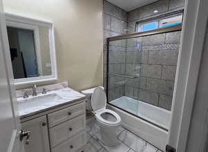 207 Wesley Ave in Ventura, CA - Building Photo - Building Photo