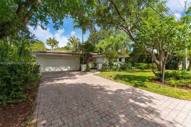 property at 7711 Erwin Rd
