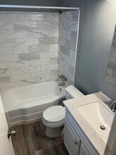 1123 Lasalle St, Unit Apt 3 in Jacksonville, FL - Foto de edificio - Building Photo