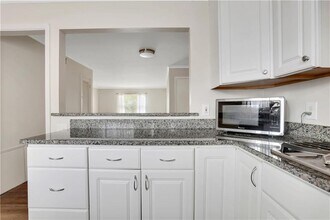 4282 Roswell Rd in Atlanta, GA - Building Photo - Building Photo