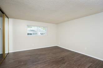 The Pointe at 2316 in Oceanside, CA - Building Photo - Interior Photo