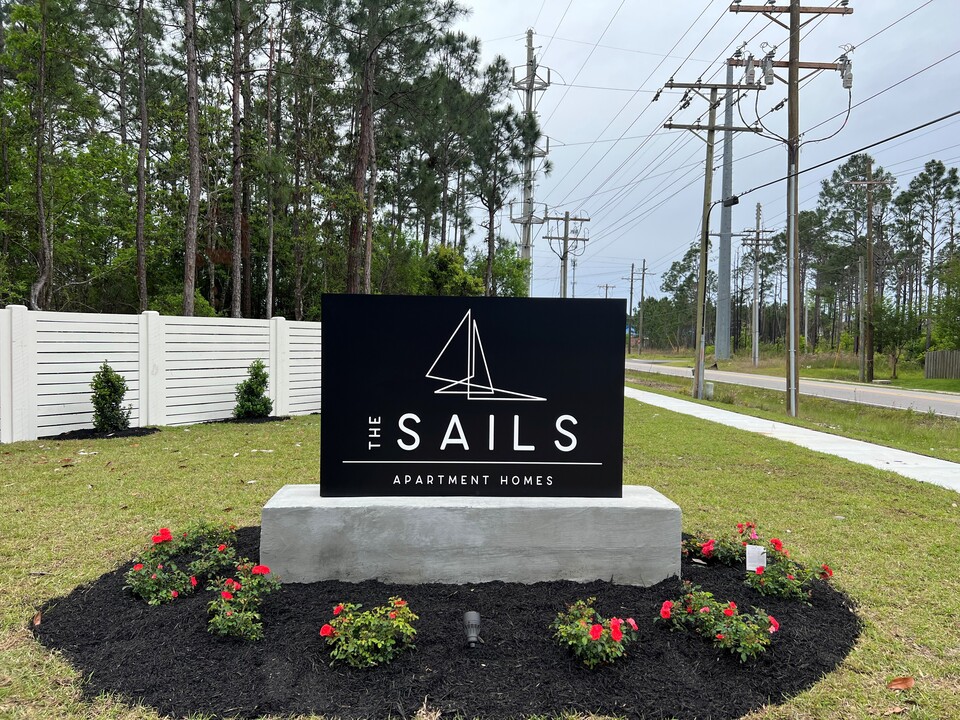 The Sails Ocean Springs in Ocean Springs, MS - Foto de edificio