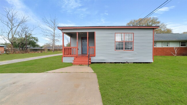property at 1516 2nd St
