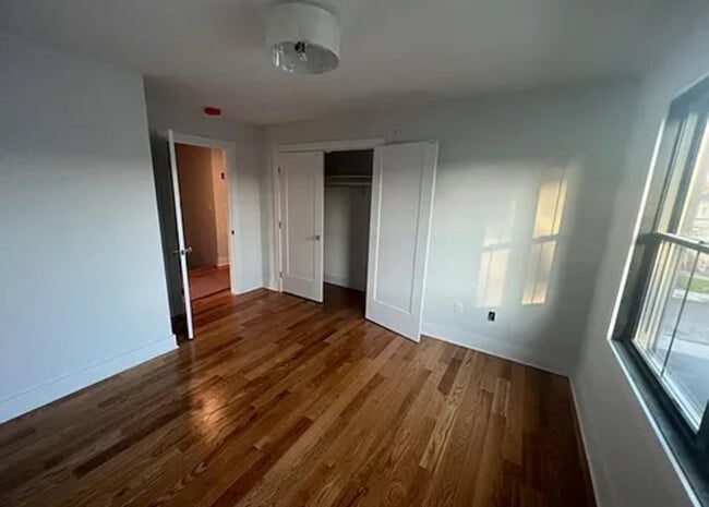 110 Crotona Ave in Harrison, NY - Building Photo - Building Photo
