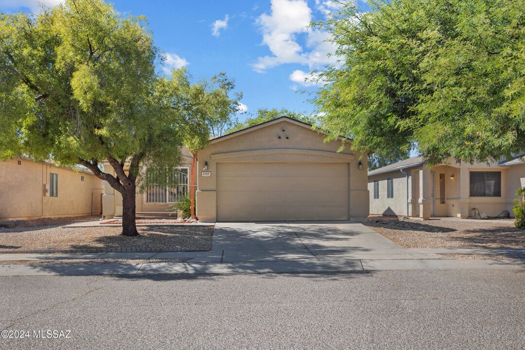 6142 S Avenida Du Printemps in Tucson, AZ - Foto de edificio
