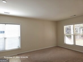 381 Sandy Springs Dr in Griffin, GA - Building Photo - Building Photo