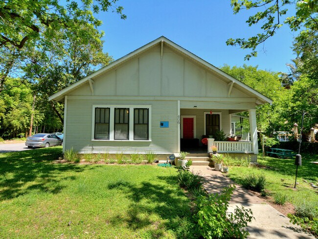property at 406 W 30th St