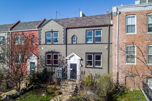 719 12th St SE in Washington, DC - Building Photo