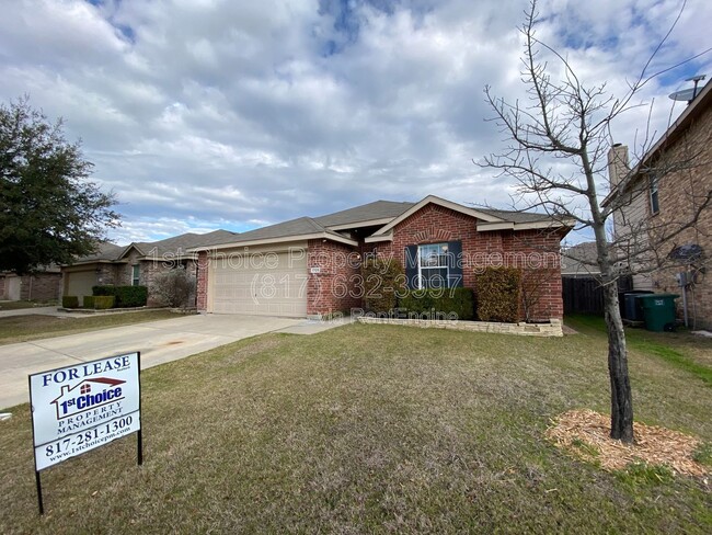 1705 Birds Eye Rd in Fort Worth, TX - Building Photo - Building Photo