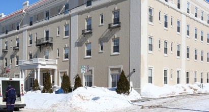 Pontiac Terrace Apartments in Oswego, NY - Building Photo - Building Photo