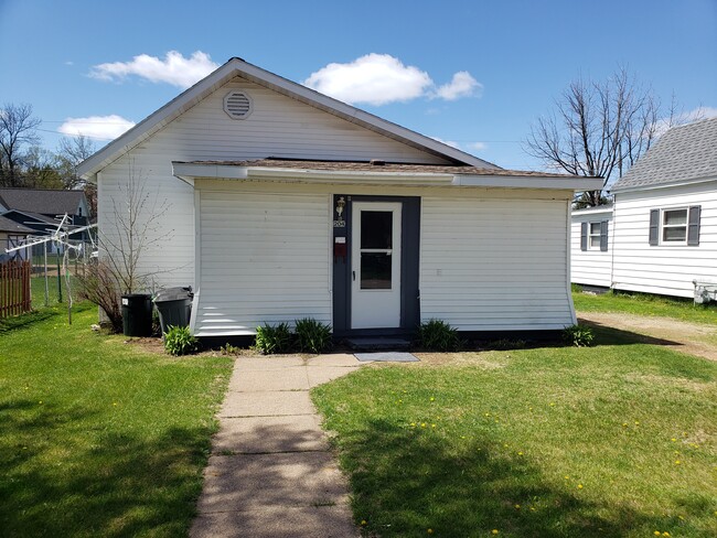 204 N Ohio St in Merrill, WI - Foto de edificio - Building Photo