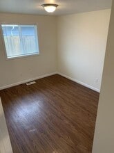 432 30th Ave SE in Albany, OR - Building Photo - Building Photo