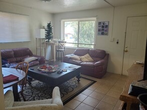 1420 E Adams St, Unit #1 - 4 bedroom in Tucson, AZ - Foto de edificio - Building Photo