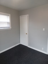 6815 W Florist Ave in Milwaukee, WI - Building Photo - Building Photo