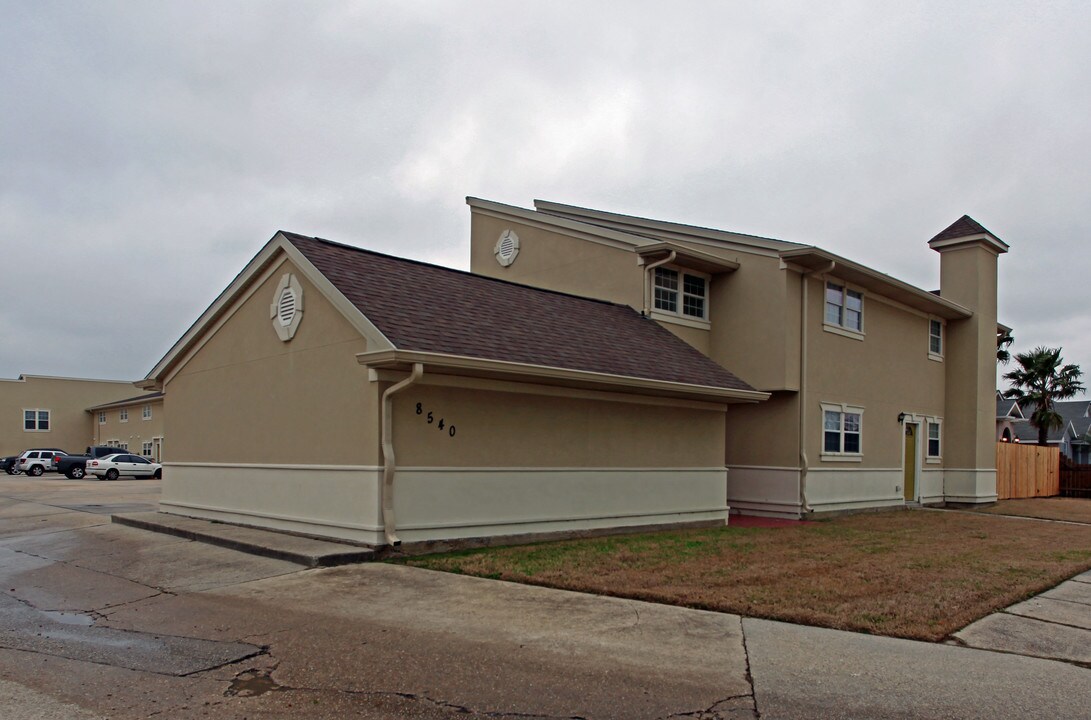 Bedford Place Apartments in New Orleans, LA - Foto de edificio
