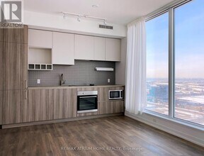 5 Buttermill Ave. in Vaughan, ON - Building Photo - Building Photo