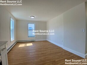 69 Florence St, Unit 3 in Somerville, MA - Building Photo - Building Photo