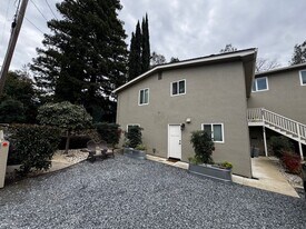 235 Walsh St in Auburn, CA - Building Photo