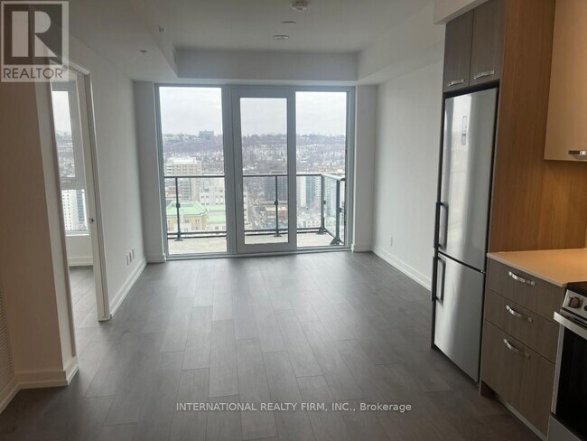 75 James St S in Hamilton, ON - Building Photo - Building Photo