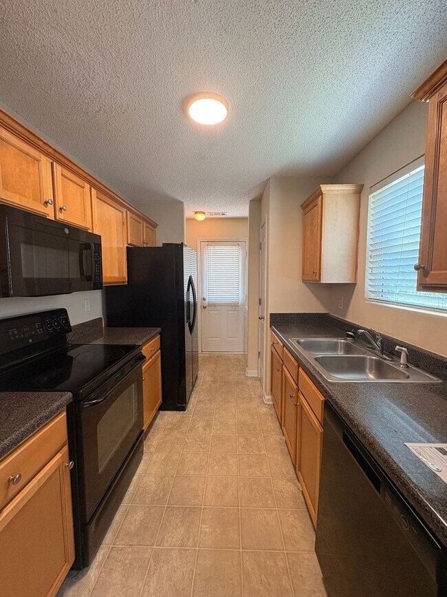 236 Fern Ridge Ct in Athens, GA - Building Photo - Building Photo