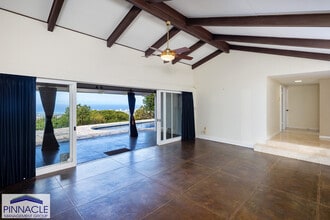 5112 Maunalani Cir in Honolulu, HI - Building Photo - Building Photo