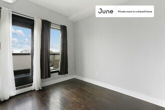 Private bedroom in 4 bed/2 bath Home in New York, NY - Building Photo - Building Photo