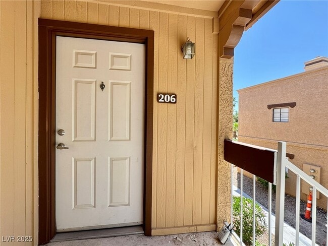 5162 S Jones Blvd in Las Vegas, NV - Building Photo - Building Photo