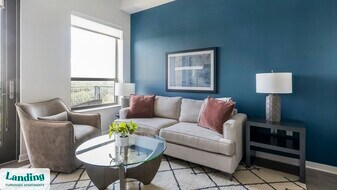 825 Usener St in Houston, TX - Building Photo