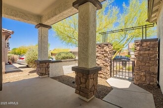 1653 W Straight Arrow Ln in Phoenix, AZ - Building Photo - Building Photo