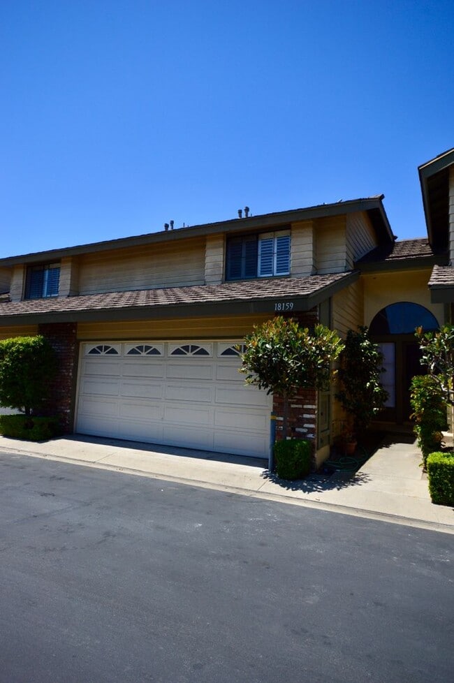 18159 Arbor Ct in Fountain Valley, CA - Building Photo - Building Photo