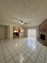 7105 Greenyard Dr in Houston, TX - Building Photo - Building Photo