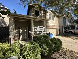 10214 Maydelle Dr in Austin, TX - Building Photo