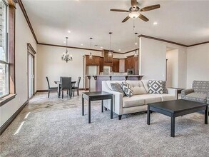 2578 Shady Hollow Dr in Choctaw, OK - Building Photo - Building Photo