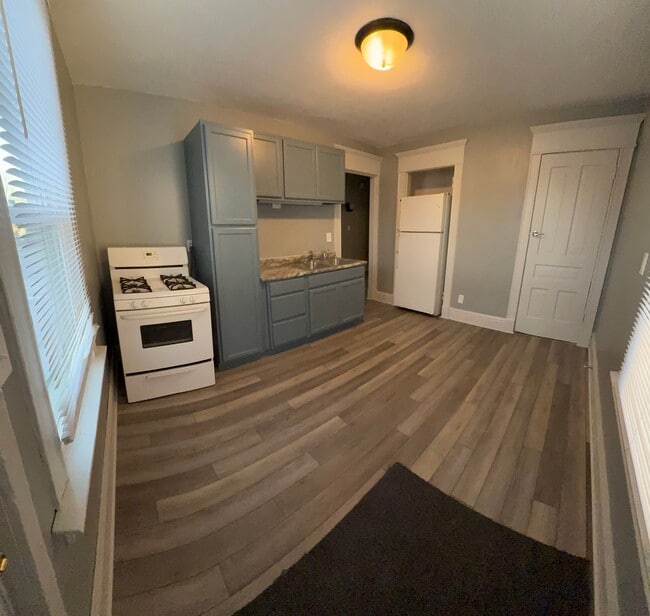property at 2216 W 3rd St