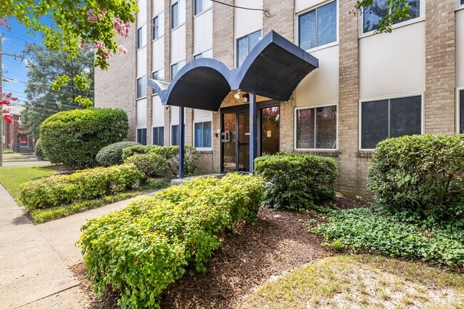 property at 1005 Woodrow Ave