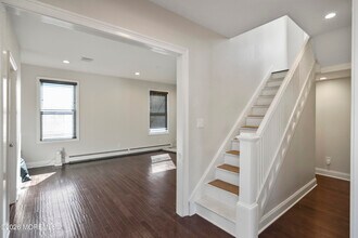 108 Morris Ave in Belford, NJ - Building Photo - Building Photo