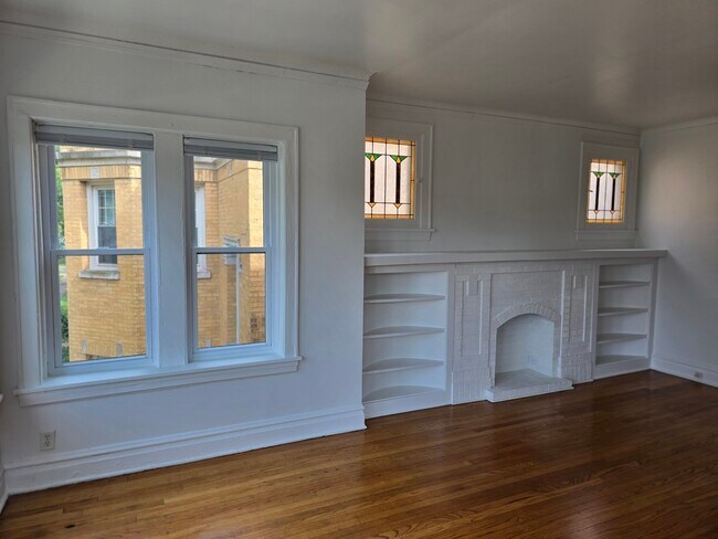 6639 N Rockwell St in Chicago, IL - Building Photo - Building Photo