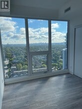 15 Holmes Ave in Toronto, ON - Building Photo - Building Photo