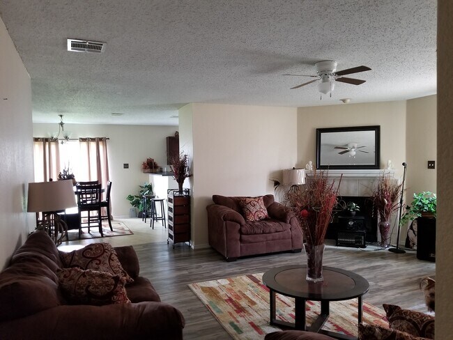 8103 Zephyr Ct in Arlington, TX - Building Photo - Building Photo