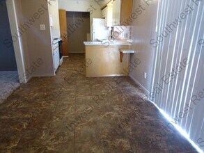 109 Cactus Dr in Clovis, NM - Building Photo - Building Photo