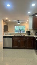 5301 Canoe Bend Dr in Greenacres, FL - Building Photo - Building Photo