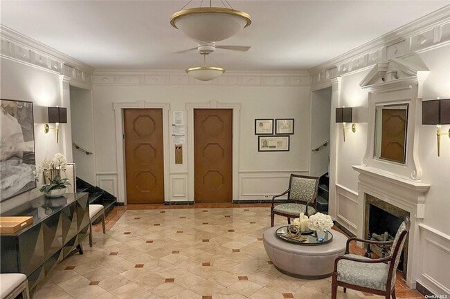 123 E 37th St in New York, NY - Building Photo - Building Photo