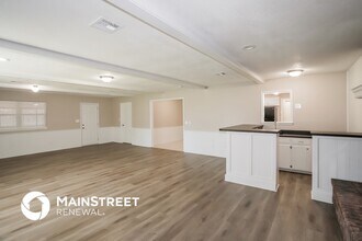 3104 St John Ave in Moore, OK - Foto de edificio - Building Photo