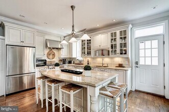 2243 40th St NW in Washington, DC - Building Photo - Building Photo